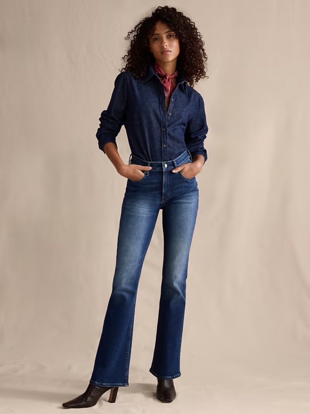 Banana Republic Classic Bootcut FlareWomen's Medium Wash -31/12
